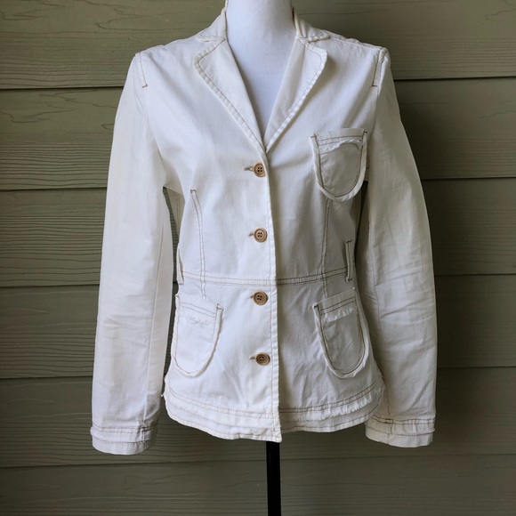 BCBGMaxAzria Jackets & Blazers - BCBGMAXAZRIA White Button Down Denim Jacket Size M